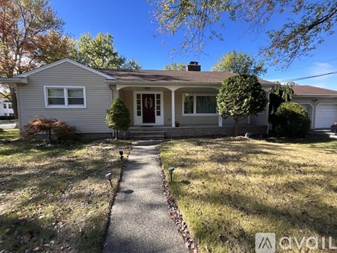 879 Grove Avenue 3 Beds Apartment for Rent