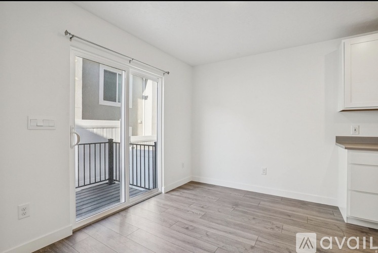 1895 North Blue Iris Avenue 3 Beds Townhouse for Rent - Photo gallery 1