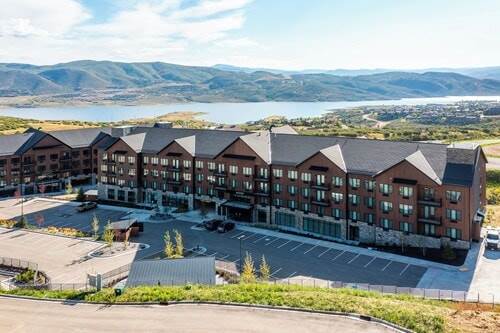 Mahoney Enterprises Of Utah LLC Apartments