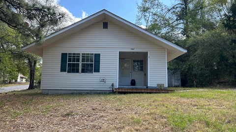 1557 N. Pearl St. 3 Beds Apartment for Rent