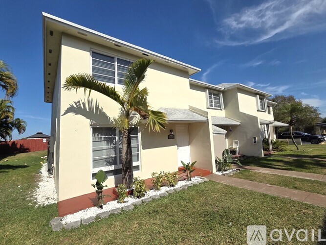 19356 SW 103rd Ct 4 Beds Townhouse for Rent - Photo gallery 1