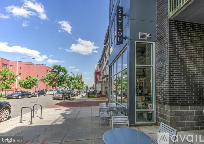 A street view with a building named Seylou on the right.
