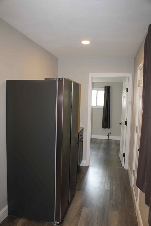 9723 Duke Drive 4 Beds House for Rent - Photo Gallery 4