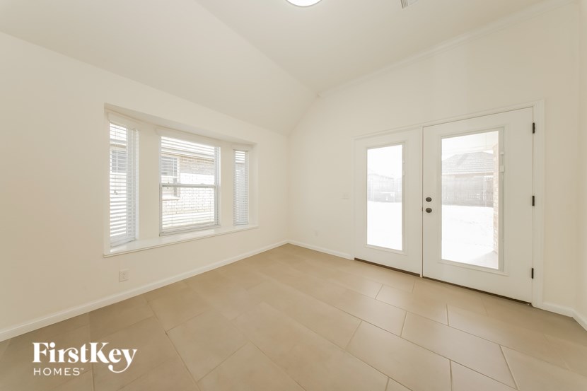 4116 NW 155th Street 5 Beds House for Rent - Photo Gallery 6