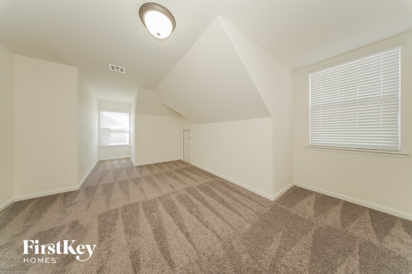 4116 NW 155th Street 5 Beds House for Rent - Photo Gallery 10