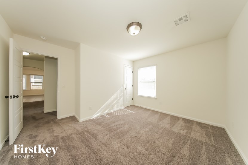 4116 NW 155th Street 5 Beds House for Rent - Photo Gallery 15