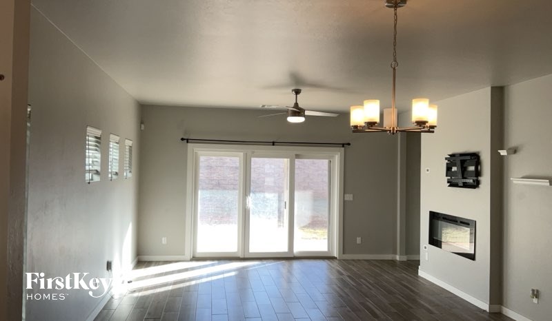 612 NW 182nd Street 3 Beds House for Rent - Photo Gallery 2