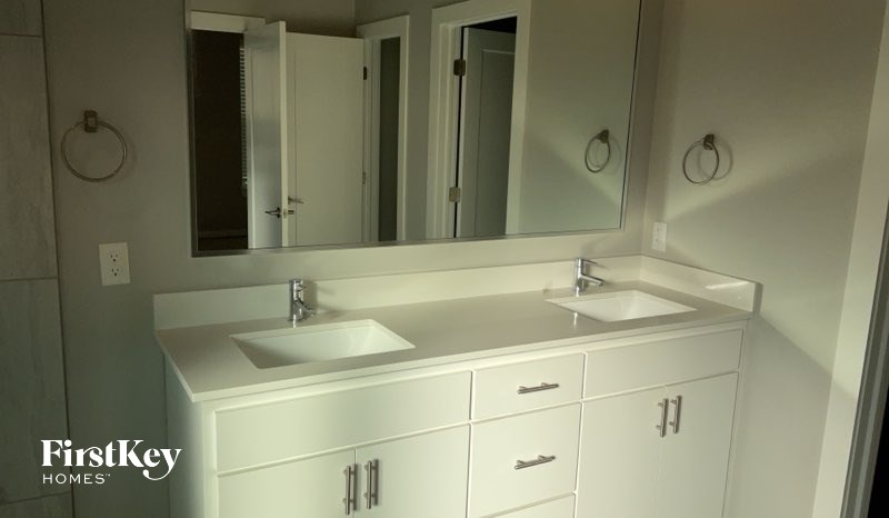 612 NW 182nd Street 3 Beds House for Rent - Photo Gallery 9