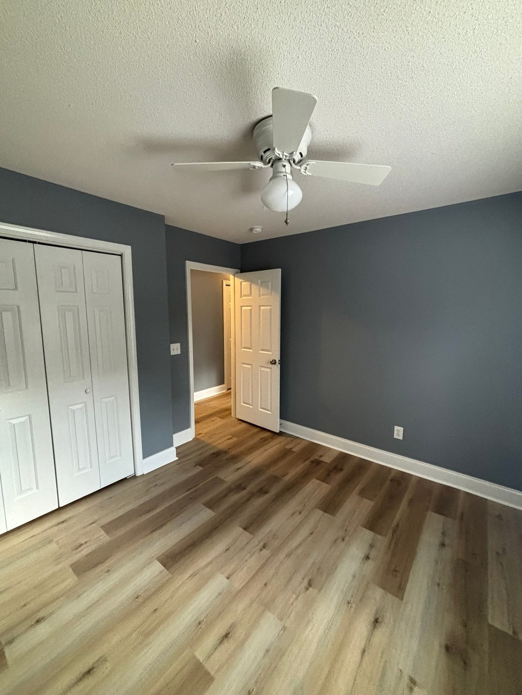 864 Burnside Drive 3 Beds House for Rent - Photo Gallery 3