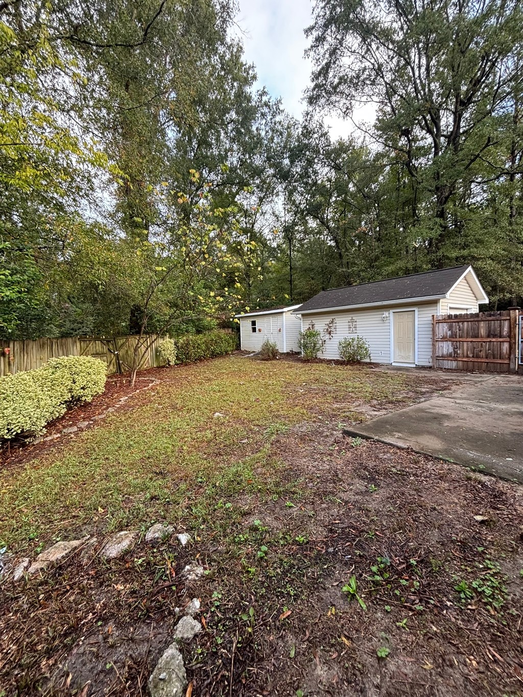 864 Burnside Drive 3 Beds House for Rent - Photo Gallery 9