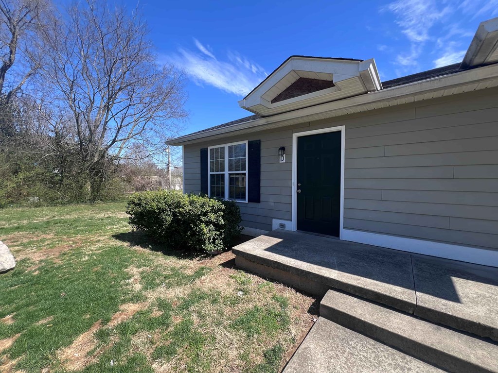 131 Amy Ave Apt D 1 Bed House for Rent - Photo Gallery 1