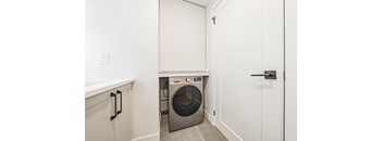 102 - 2 bdrm, 2 bath