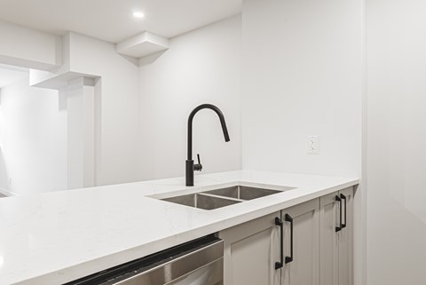 Southam Lofts 555 Sanatorium Road 1-2 Beds Apartment for Rent - Photo Gallery 11