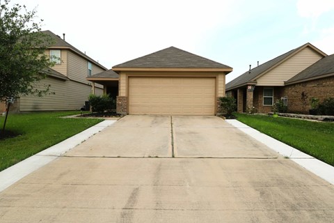 10338 Douglas Fir Villa Avenue 3 Beds Apartment for Rent