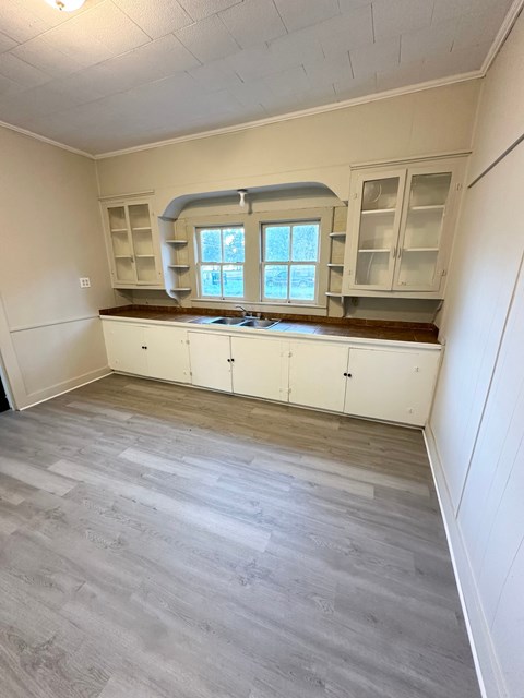 202 Carmel Dr. 3 Beds Apartment for Rent
