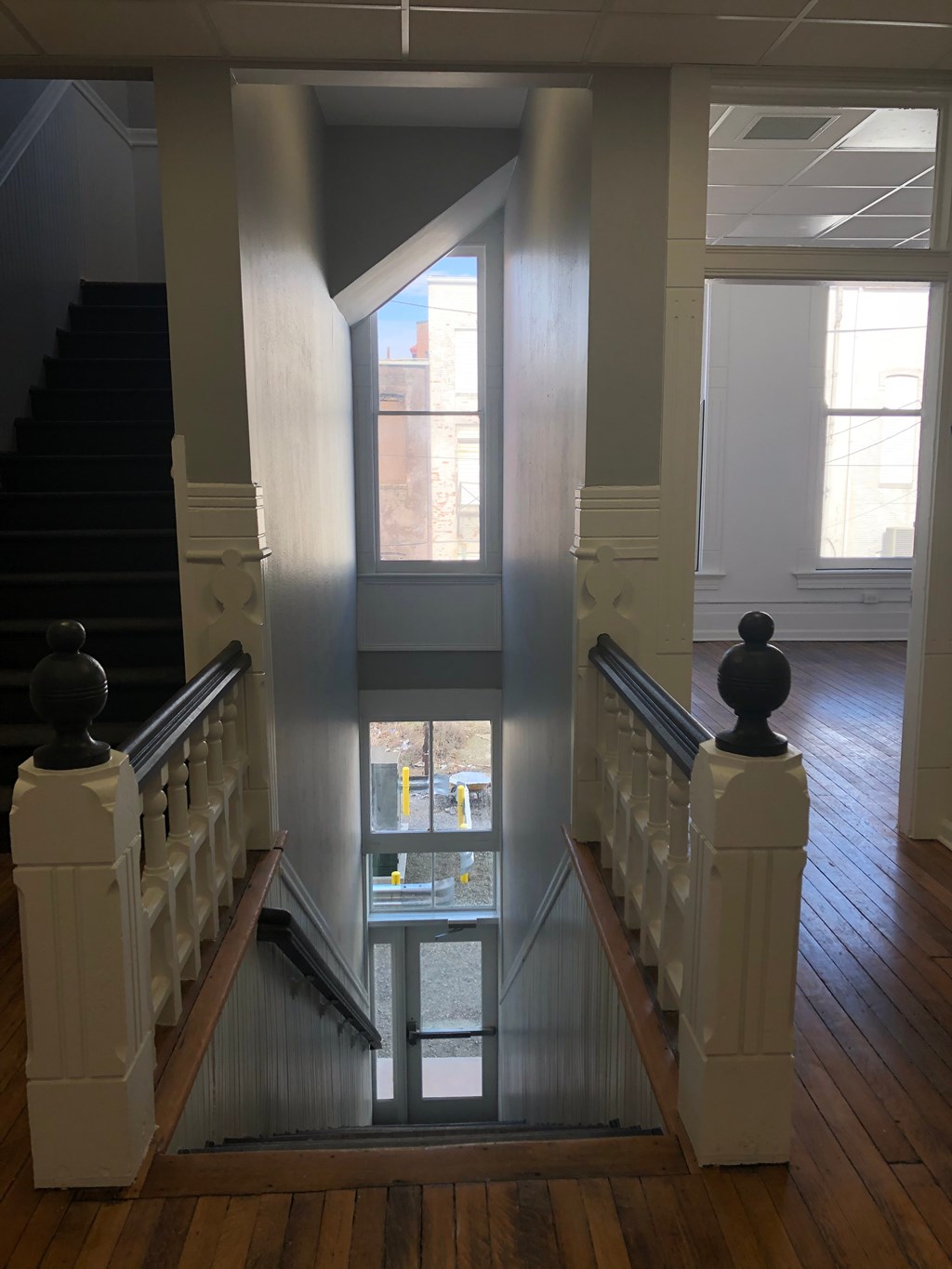 40 E Franklin St 1-2 Beds Apartment for Rent - Photo Gallery 9