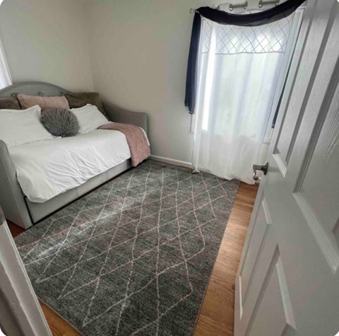 640 Myrtle Ave 3 Beds House for Rent - Photo Gallery 2