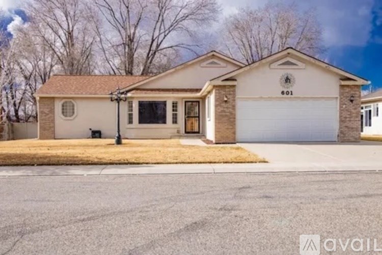A house with the number 601 on the front.