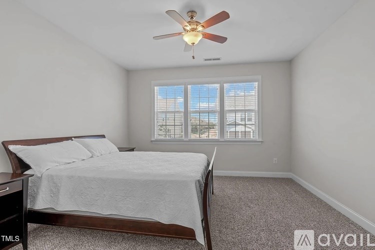 633 Democracy Street 3 Beds Single Family Home for Rent - Photo Gallery 18