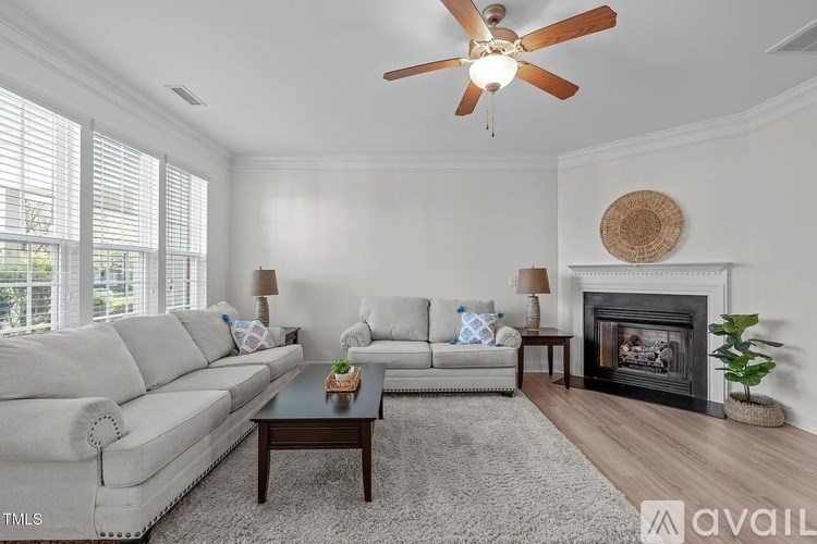 633 Democracy Street 3 Beds Single Family Home for Rent - Photo Gallery 9