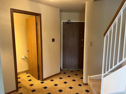 1741 Eastwood Ct, #08 2 Beds House for Rent - Photo Gallery 6