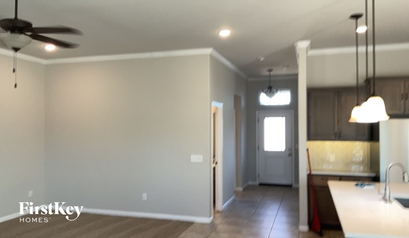 4233 NW 154th Street 4 Beds House for Rent - Photo Gallery 5