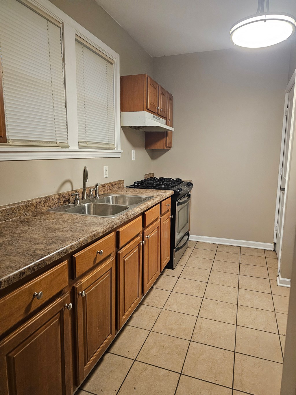 4172 Jefferson Street 3 Beds House for Rent - Photo Gallery 3