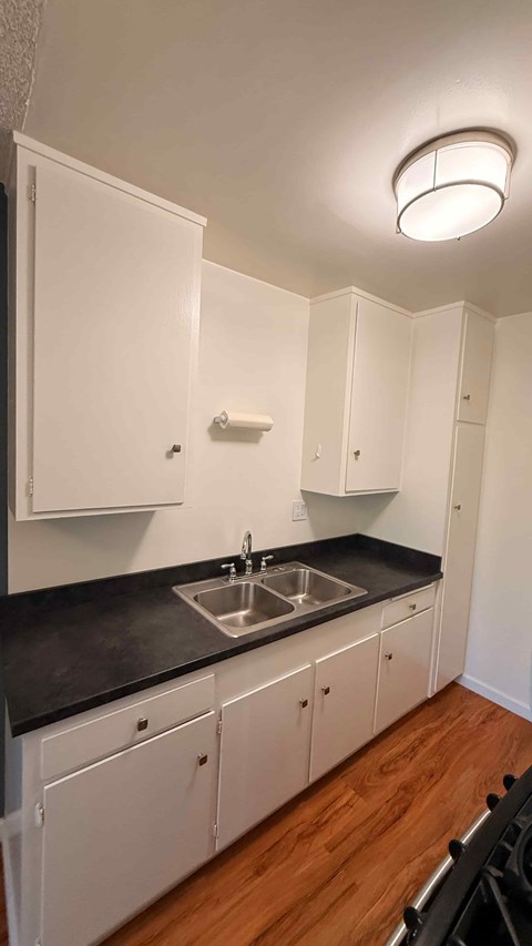 4635 N. Bellflower Blvd 1-2 Beds Apartment for Rent - Photo Gallery 5