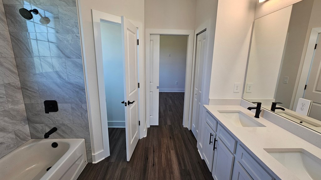 15108 Leipzig Circle 3 Beds House for Rent - Photo Gallery 26