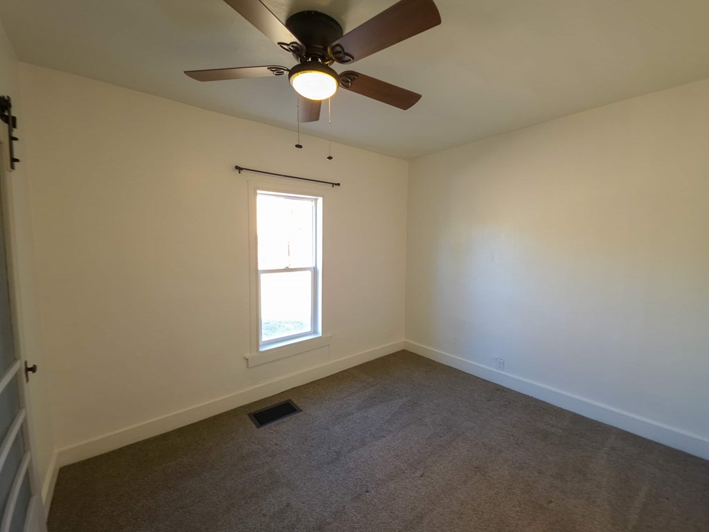 808 San Pedro 2 Beds House for Rent - Photo Gallery 3