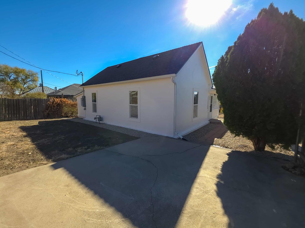 808 San Pedro 2 Beds House for Rent - Photo Gallery 11