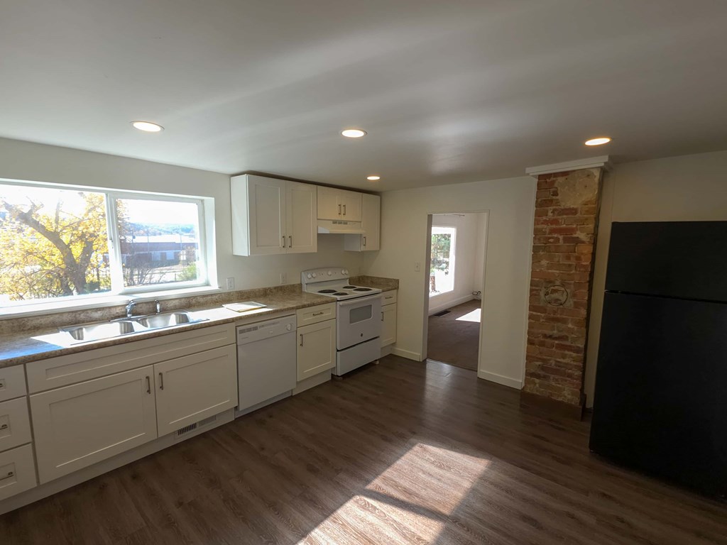 808 San Pedro 2 Beds House for Rent - Photo Gallery 8