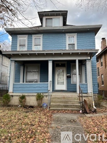 407 East 14Th Avenue 6 Beds Apartment for Rent