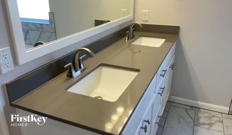 4236 NW 152nd Terrace 4 Beds House for Rent - Photo Gallery 10