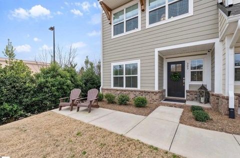 303 Pete Hollis Boulevard 3 Beds Apartment for Rent