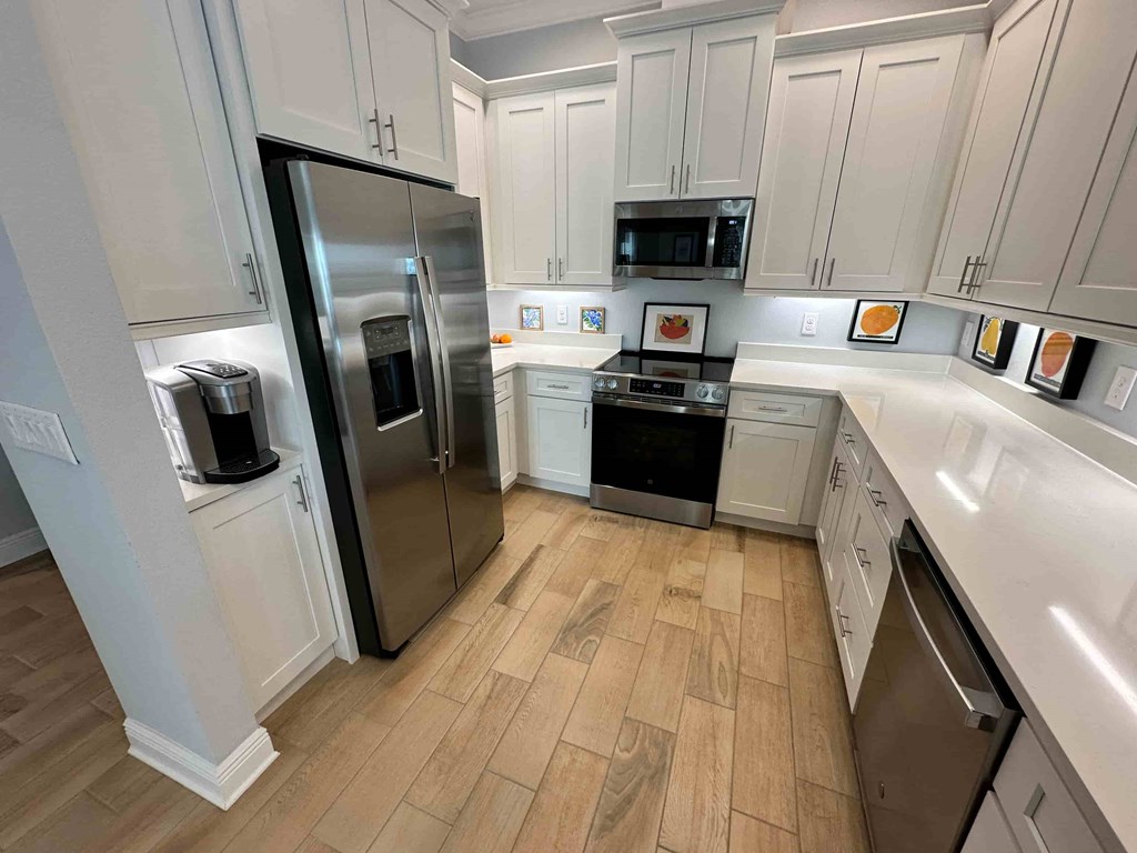 3426 79th Street Cir W. #303 3 Beds House for Rent - Photo Gallery 14