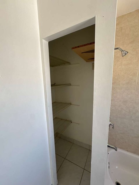 1944 Taylor Street 1-4 Beds Apartment for Rent - Photo Gallery 2