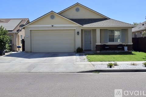 1113 Greenbrier Drive 4 Beds Apartment for Rent