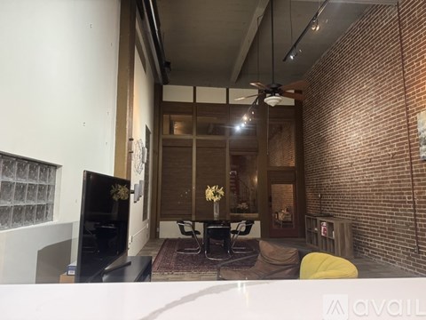 417 South Main Street 1 Bed Condo for Rent - Photo Gallery 12