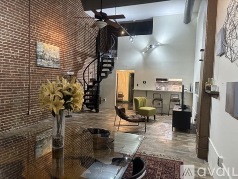 417 South Main Street 1 Bed Condo for Rent - Photo Gallery 5