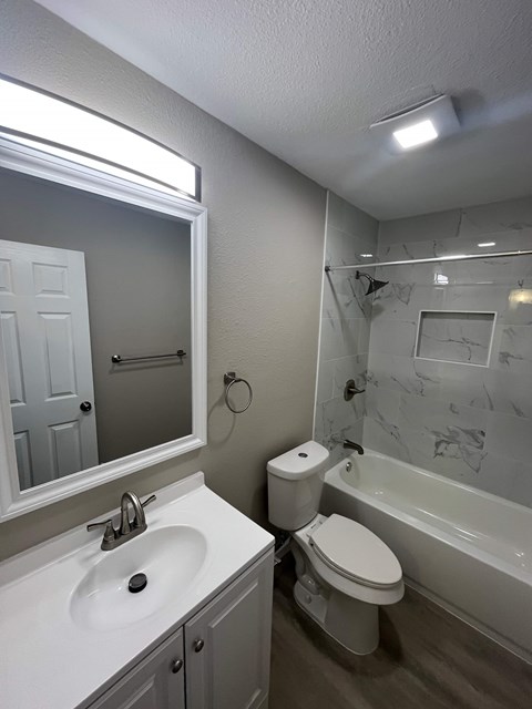 1310 Whiteoak Drive 3 Beds Apartment for Rent
