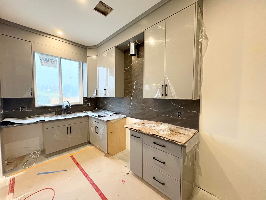 10101 Parkwood Drive 4 Beds House for Rent - Photo Gallery 9