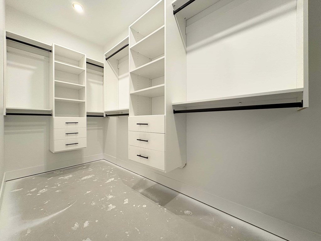 10101 Parkwood Drive 4 Beds House for Rent - Photo Gallery 2