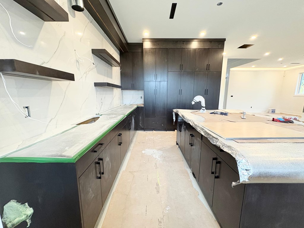 10101 Parkwood Drive 4 Beds House for Rent - Photo Gallery 13