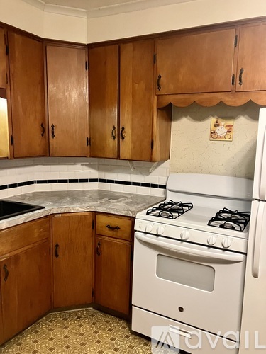 Source URL: https://prod-avail.s3.amazonaws.com/public_images/41779310/listing/IMG_0327.jpeg