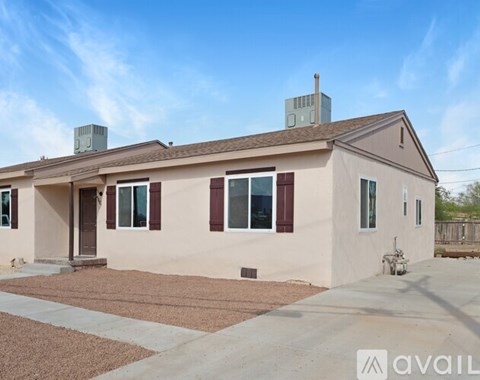 621 S Melendres St 2 Beds Apartment for Rent