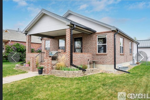 304 E Nebraska Ave 4 Beds Apartment for Rent