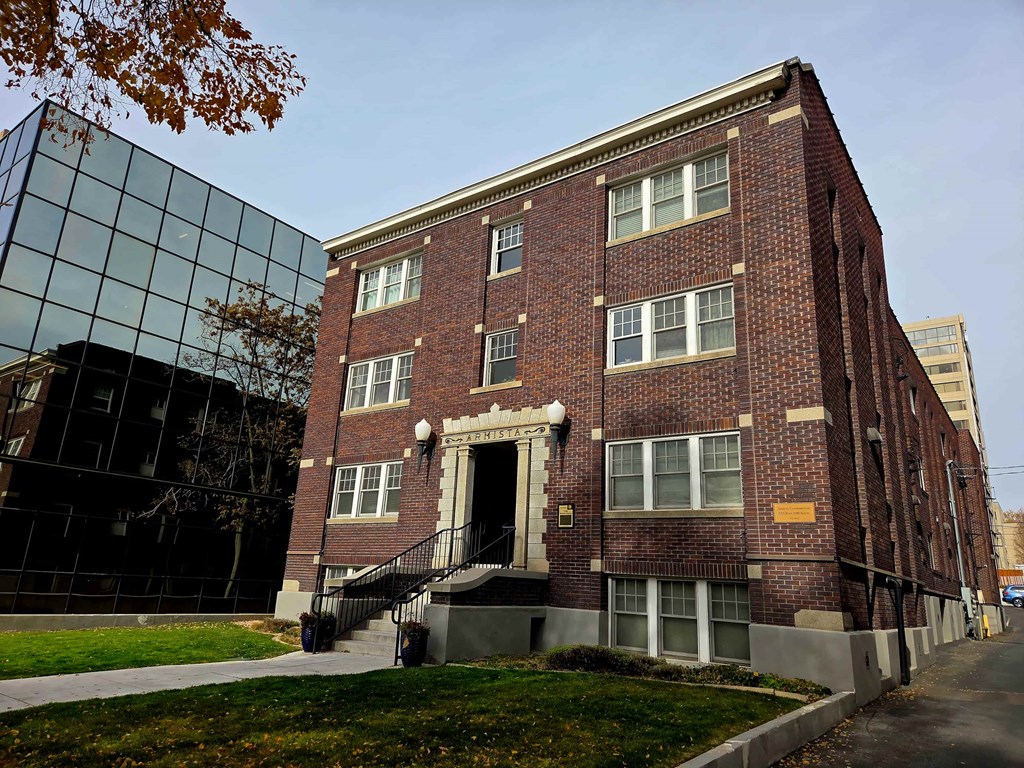 555 E 100 S #304 1 Bed House for Rent - Photo Gallery 17