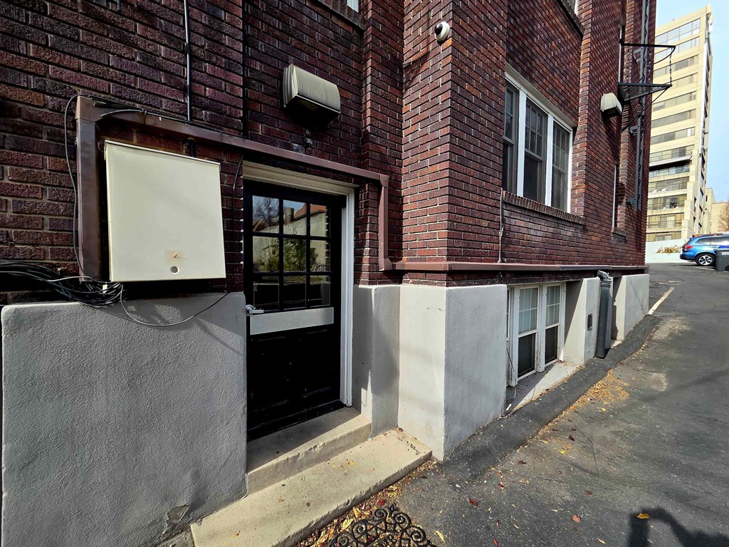 555 E 100 S #304 1 Bed House for Rent - Photo Gallery 18