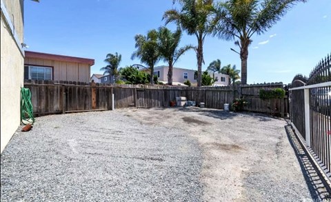 1300 Garvin Avenue Unit B 3 Beds House for Rent - Photo Gallery 6